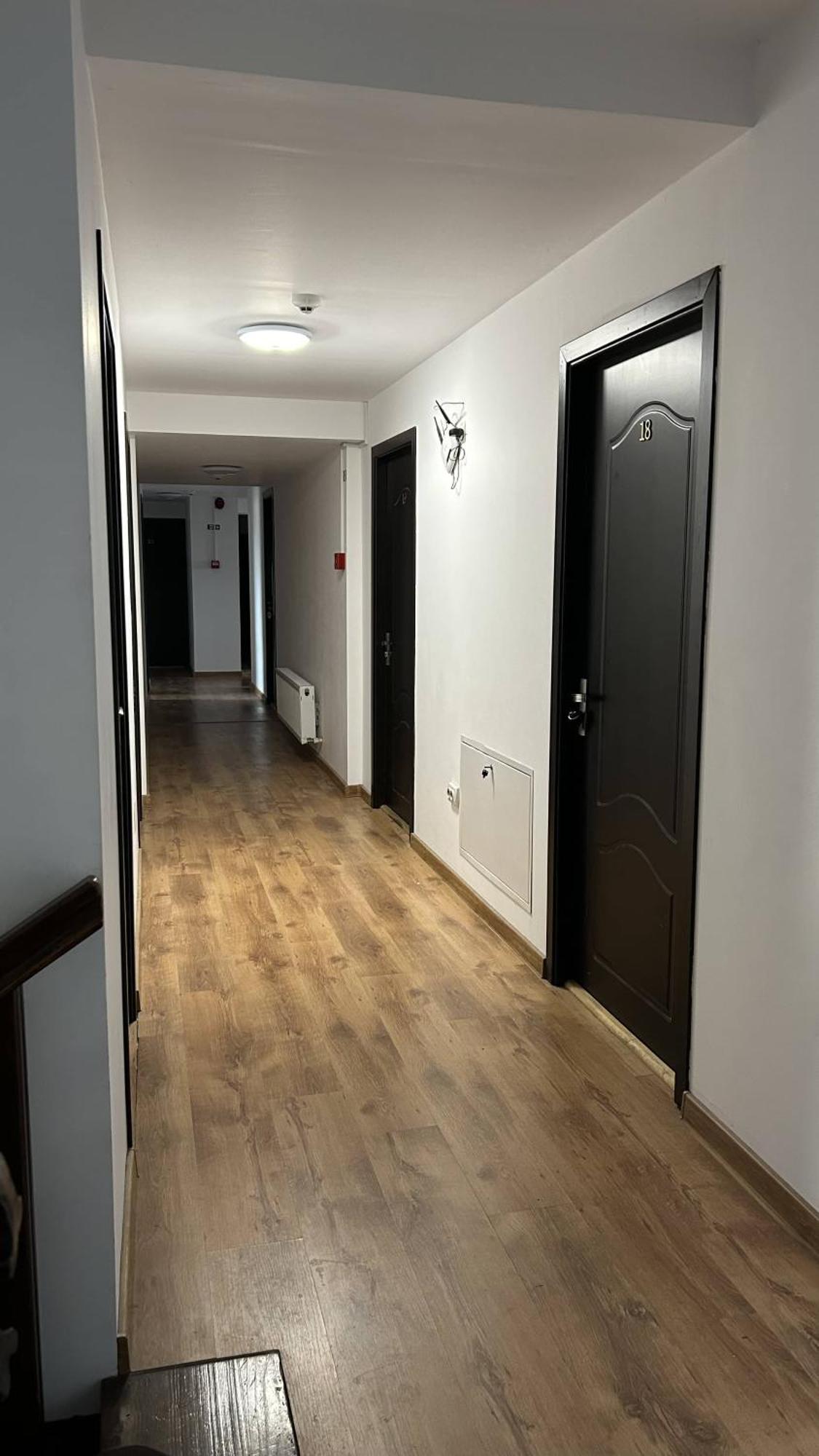 Hotel Intim Rădăuţi 外观 照片